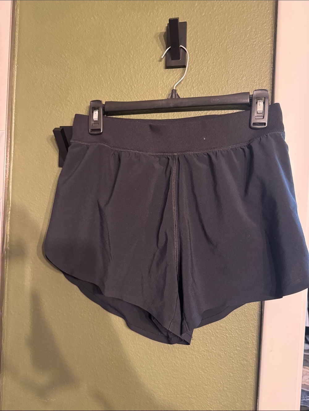 Crz yoga shorts small